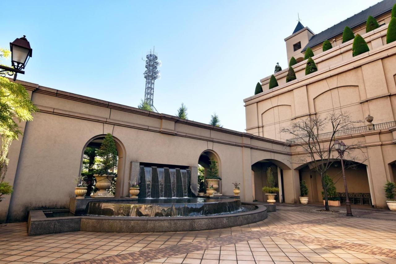 Okura Chiba Hotel Exterior foto